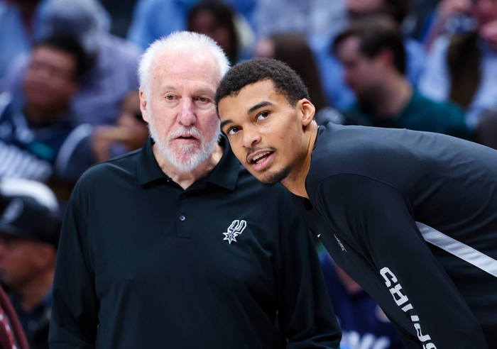 开云体育-NBA最年轻阵容，拥有最年轻且最强的三巨头，他们能否开创王朝？|马刺|霍姆格伦|文班亚马|卡斯尔|福克斯_新浪体育_新浪新闻